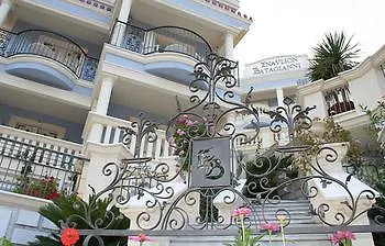 Enavlion 호텔 크리시 아모우디아