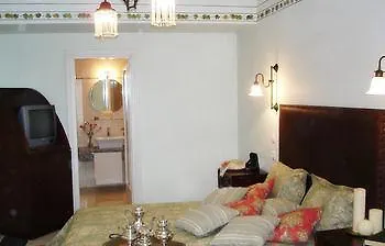 Enavlion فندق