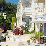 Ξενοδοχείο Enavlion 4*