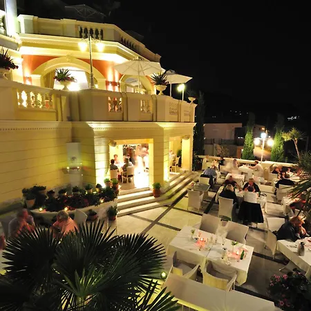 Enavlion Hotel